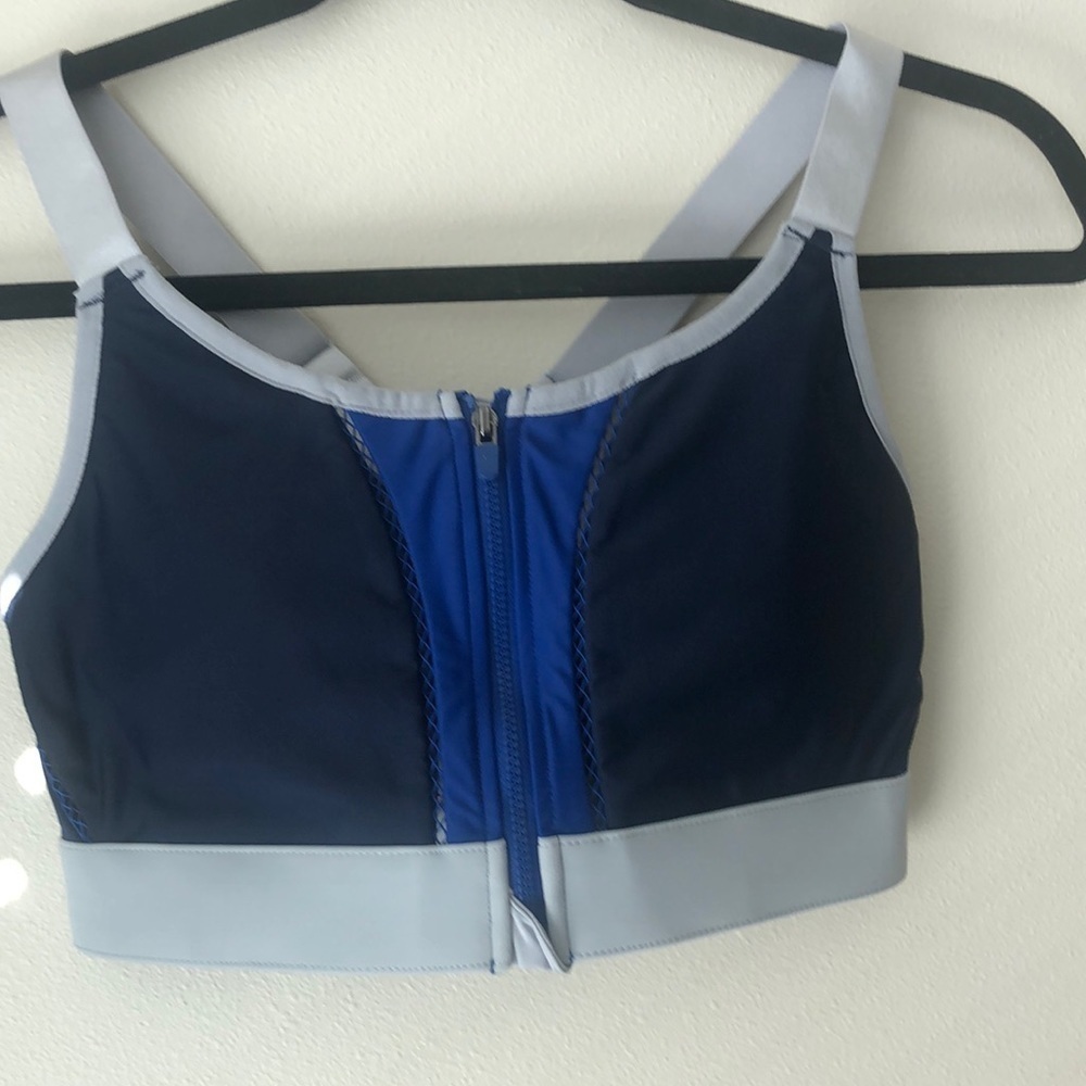 FABLETICS Sports Bra